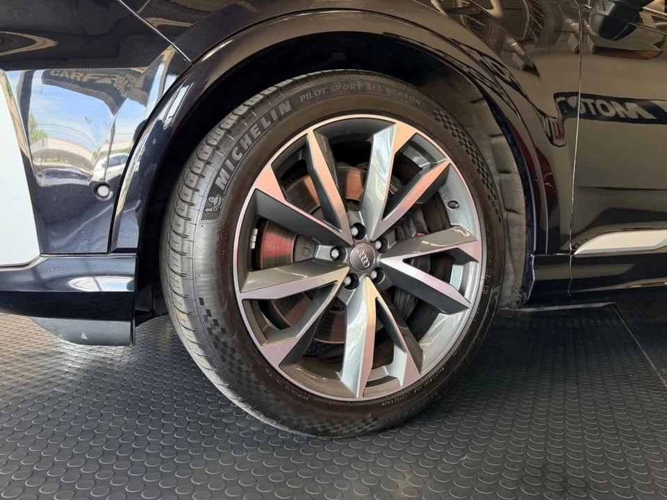 2021 Audi SQ7 - Image 14 of 20