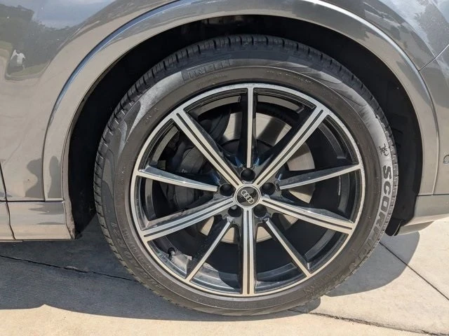 2021 Audi SQ7 - Image 9 of 21