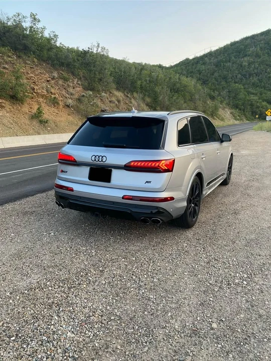 2021 Audi SQ7 - Image 2 of 20