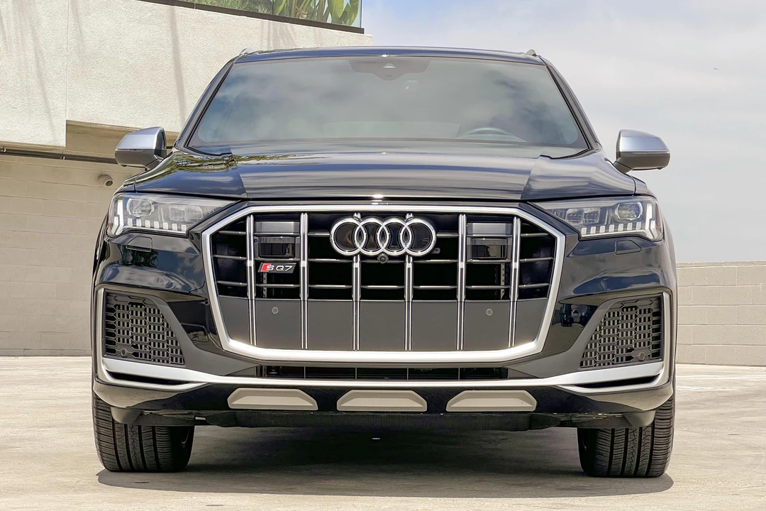 2021 Audi SQ7 - Image 2 of 31
