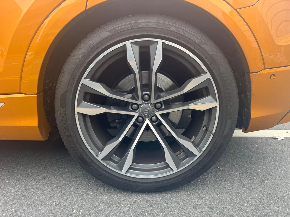 2021 Audi SQ8 - Image 28 of 31