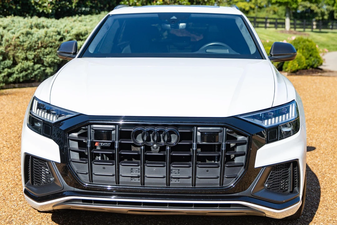 2021 Audi SQ8 - Image 2 of 31