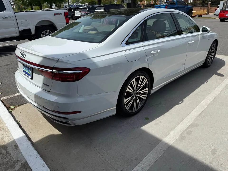 2021 Audi D5 A8 - Image 5 of 10