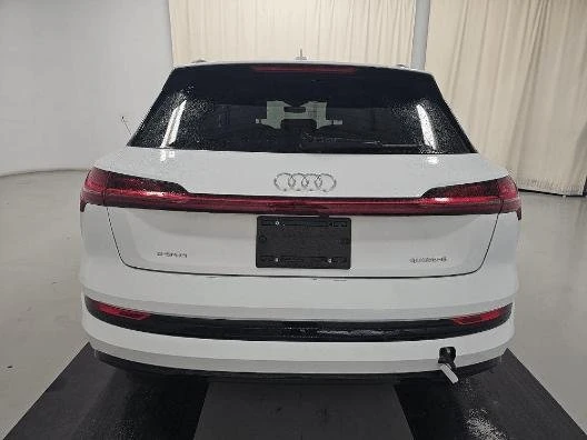 2021 Audi e-tron GT - Image 7 of 20
