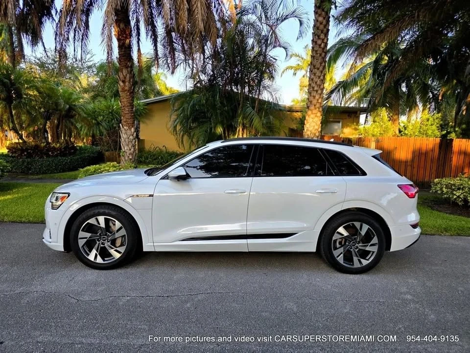 2021 Audi e-tron GT - Image 11 of 20
