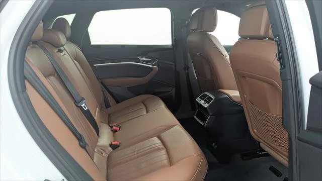 2021 Audi e-tron - Image 17 of 20