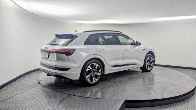 2021 Audi e-tron - Image 6 of 20