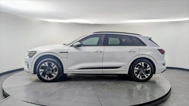 2021 Audi e-tron - Image 2 of 20