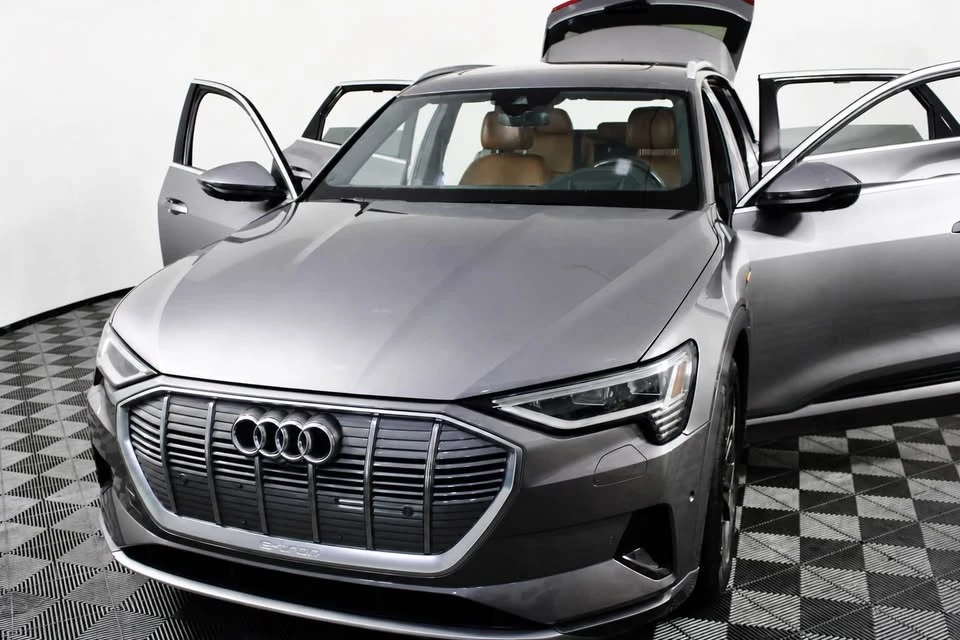 2021 Audi e-tron - Image 3 of 20