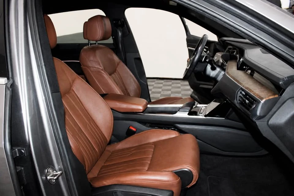 2021 Audi e-tron - Image 8 of 20