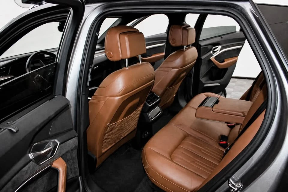 2021 Audi e-tron - Image 18 of 20