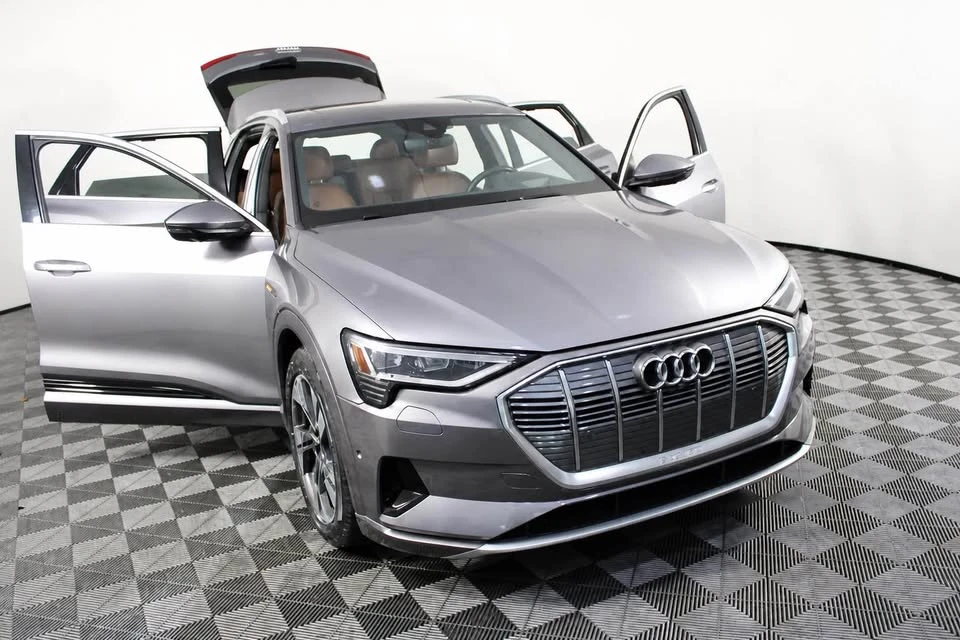 2021 Audi e-tron - Image 6 of 20