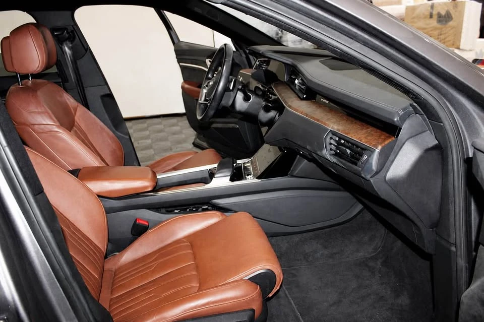 2021 Audi e-tron - Image 15 of 20