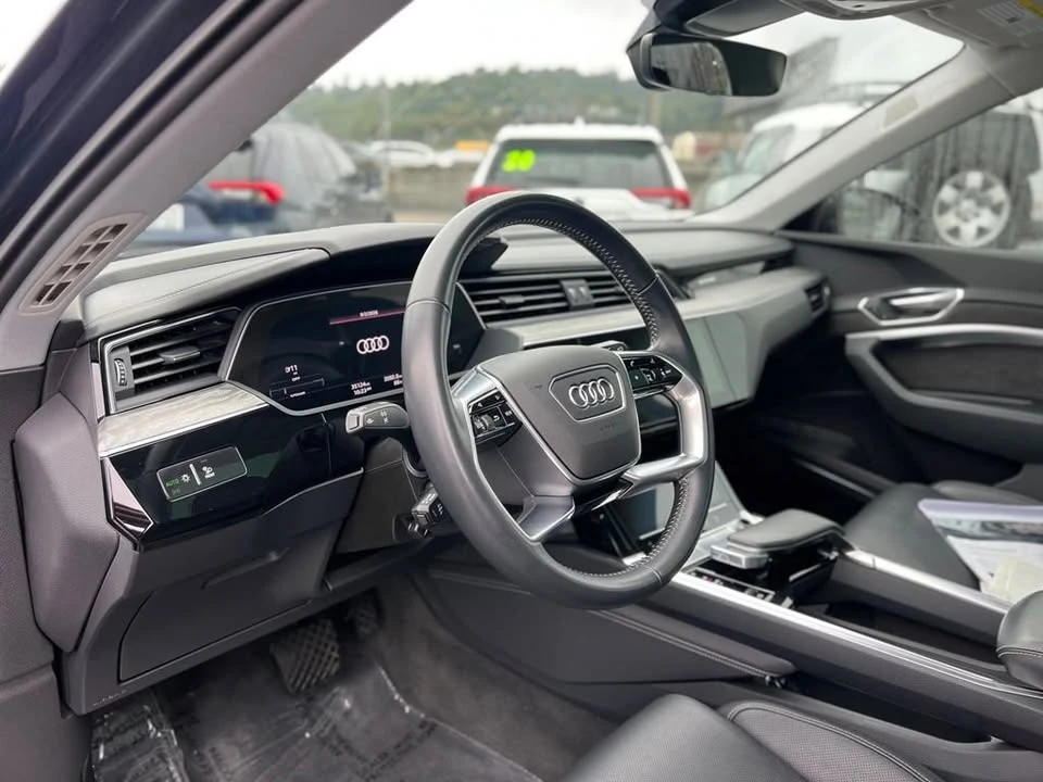 2021 Audi e-tron - Image 18 of 20