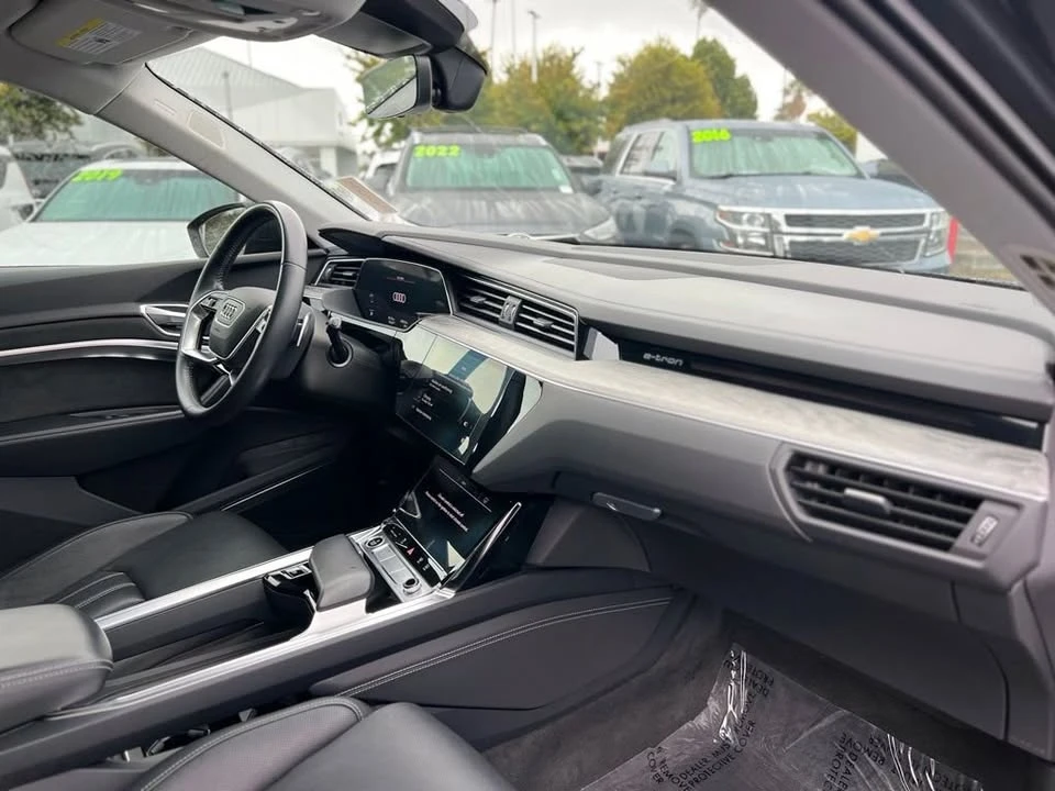 2021 Audi e-tron - Image 6 of 20