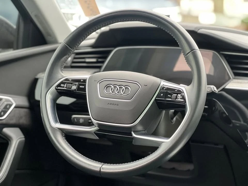 2021 Audi e-tron - Image 17 of 20