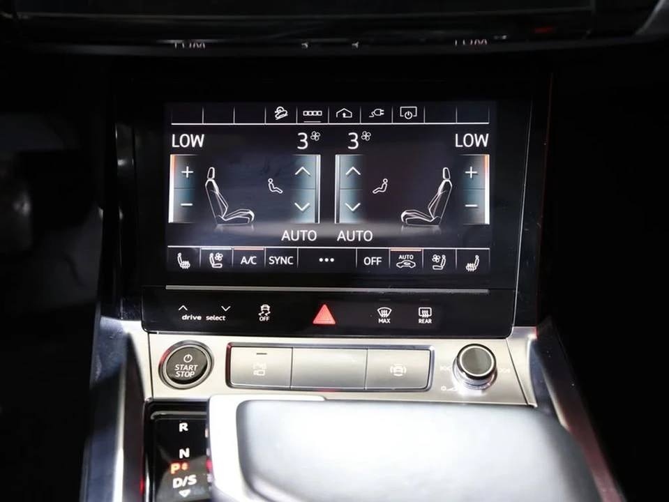 2021 Audi e-tron - Image 18 of 18