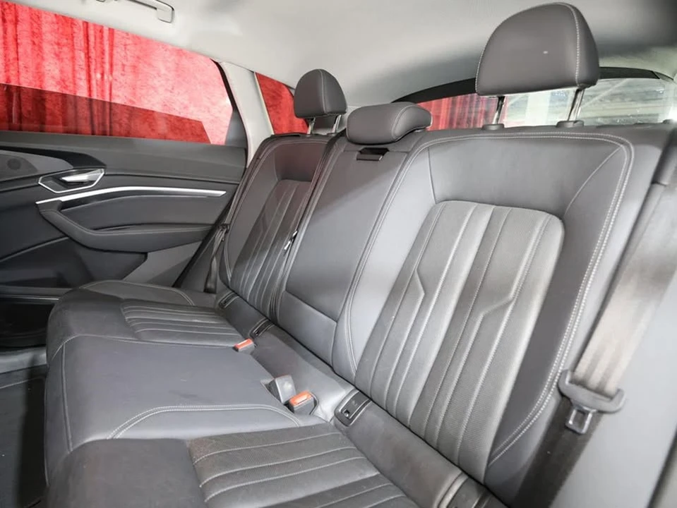 2021 Audi e-tron - Image 13 of 19