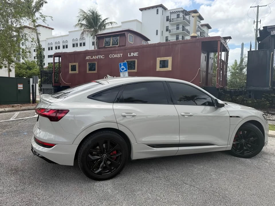 2021 Audi e-tron - Image 6 of 20