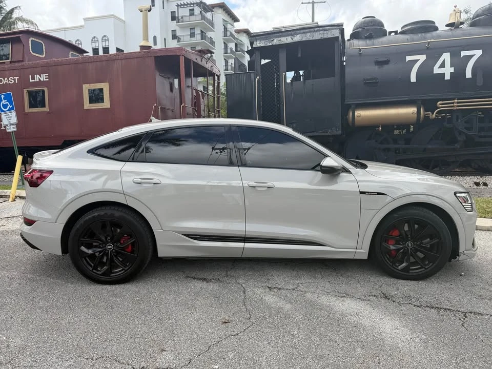 2021 Audi e-tron - Image 5 of 20
