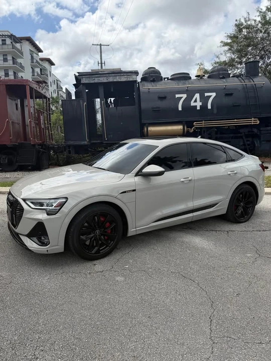 2021 Audi e-tron - Image 4 of 20