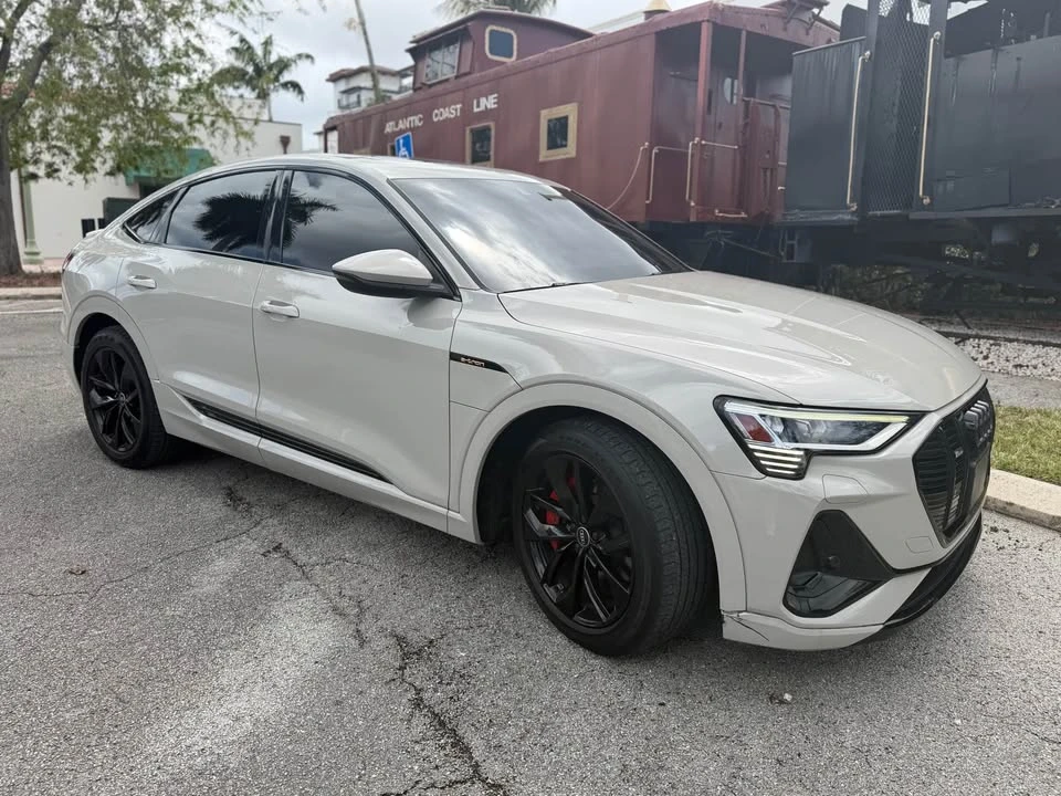 2021 Audi e-tron - Image 7 of 20