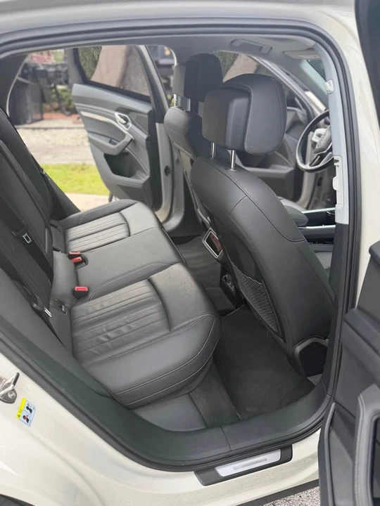 2021 Audi e-tron - Image 13 of 20