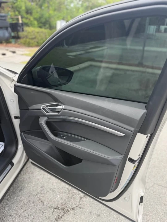 2021 Audi e-tron - Image 15 of 20