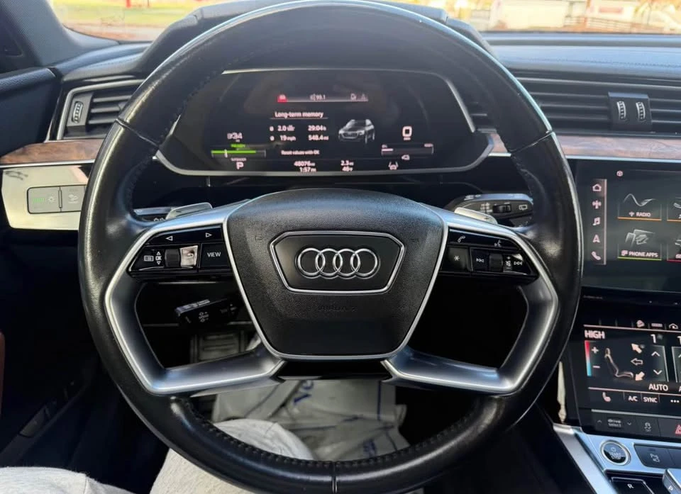 2021 Audi e-tron - Image 17 of 20