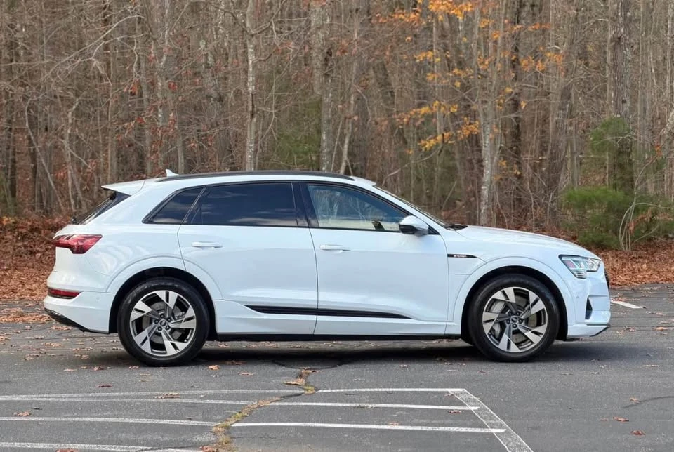 2021 Audi e-tron - Image 7 of 20