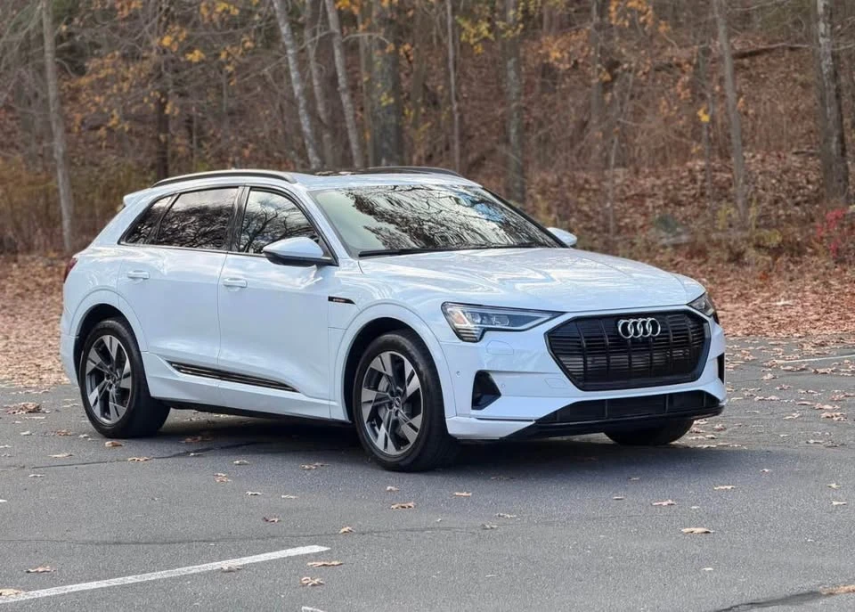 2021 Audi e-tron - Image 8 of 20