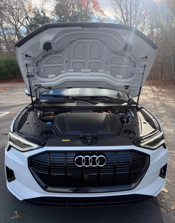 2021 Audi e-tron - Image 18 of 20