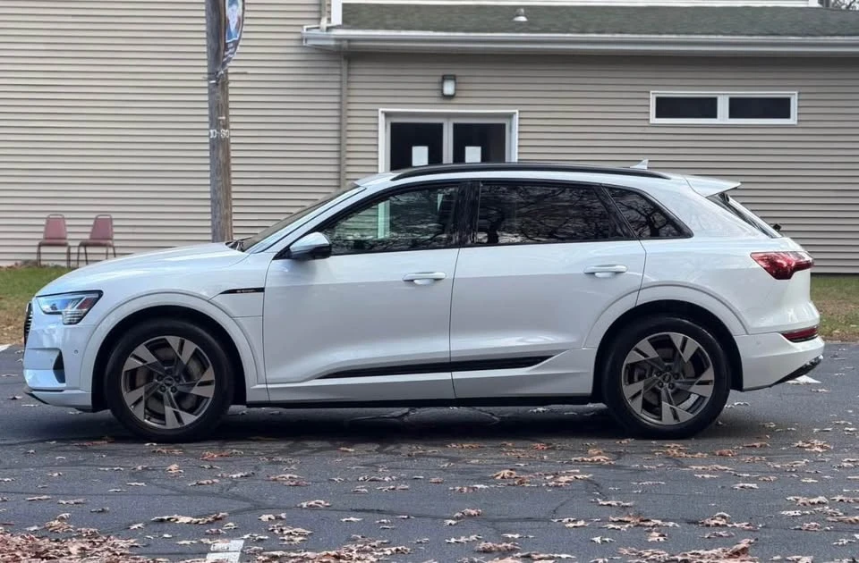 2021 Audi e-tron - Image 3 of 20