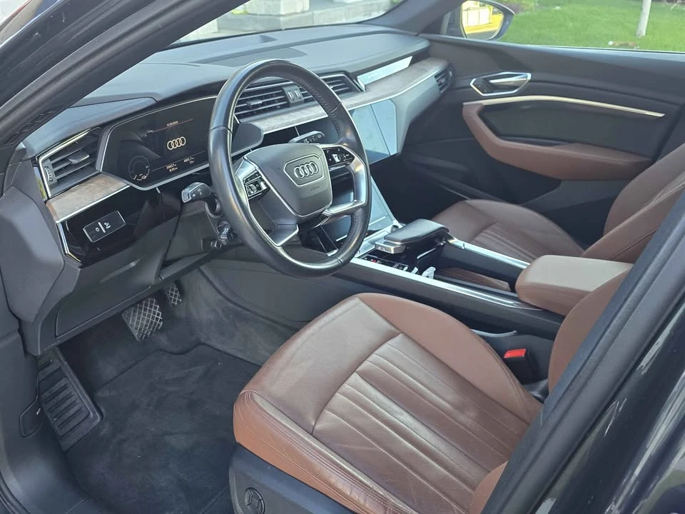 2021 Audi e-tron - Image 5 of 6