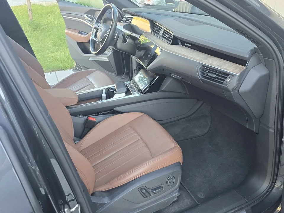 2021 Audi e-tron - Image 6 of 6
