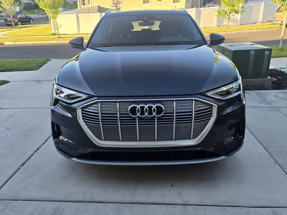 2021 Audi e-tron - Image 2 of 6