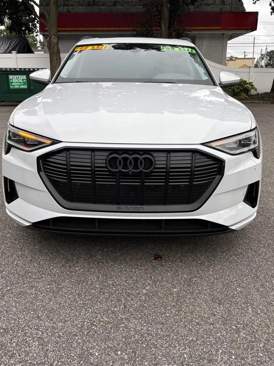 2021 Audi e-tron - Image 5 of 15