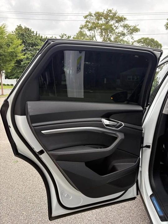 2021 Audi e-tron - Image 11 of 15