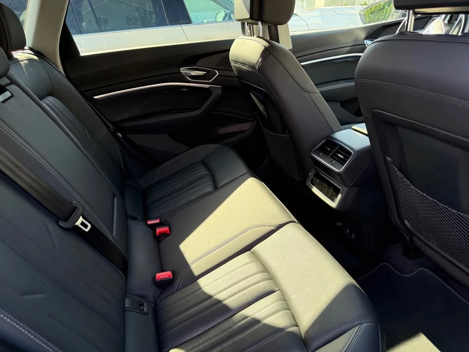 2021 Audi e-tron - Image 12 of 12