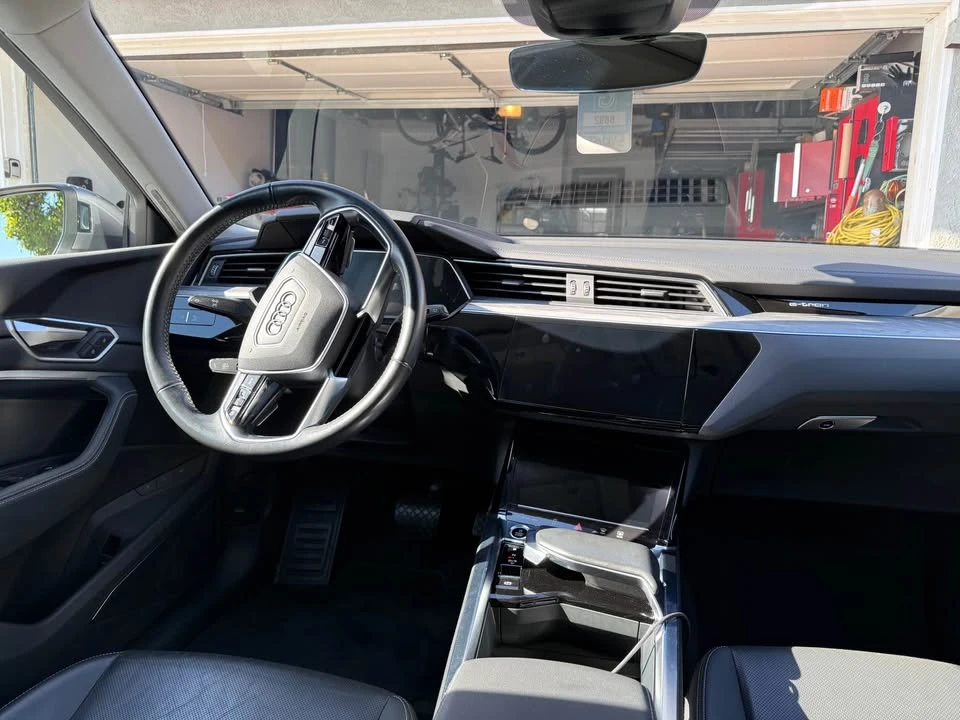 2021 Audi e-tron - Image 5 of 12