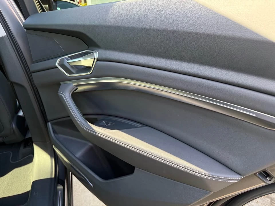 2021 Audi e-tron - Image 7 of 12