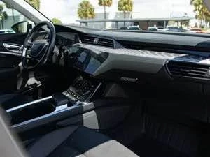 2021 Audi e-tron - Image 10 of 15