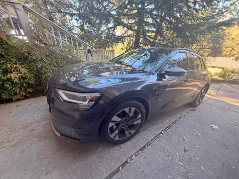 2021 Audi e-tron Premium Plus Sport Utility 4D