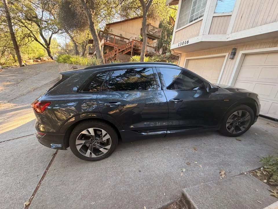 2021 Audi e-tron - Image 4 of 15