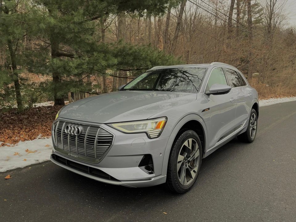2021 Audi e-tron - Image 11 of 31