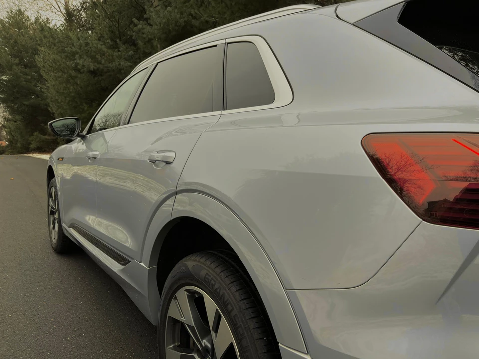 2021 Audi e-tron - Image 23 of 31