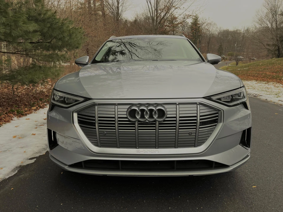 2021 Audi e-tron - Image 7 of 31