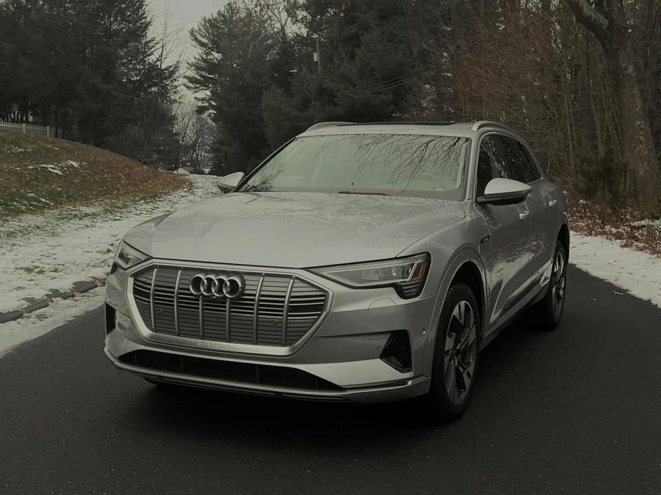 2021 Audi e-tron - Image 10 of 31