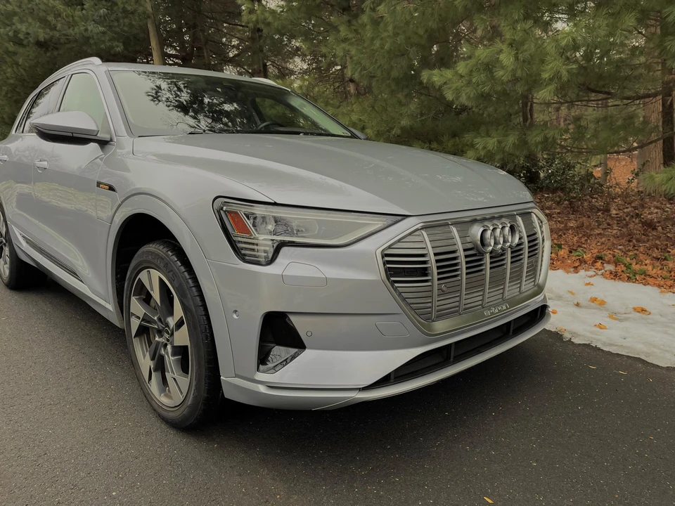 2021 Audi e-tron - Image 18 of 31