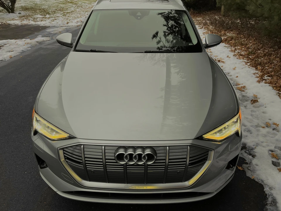 2021 Audi e-tron - Image 6 of 31